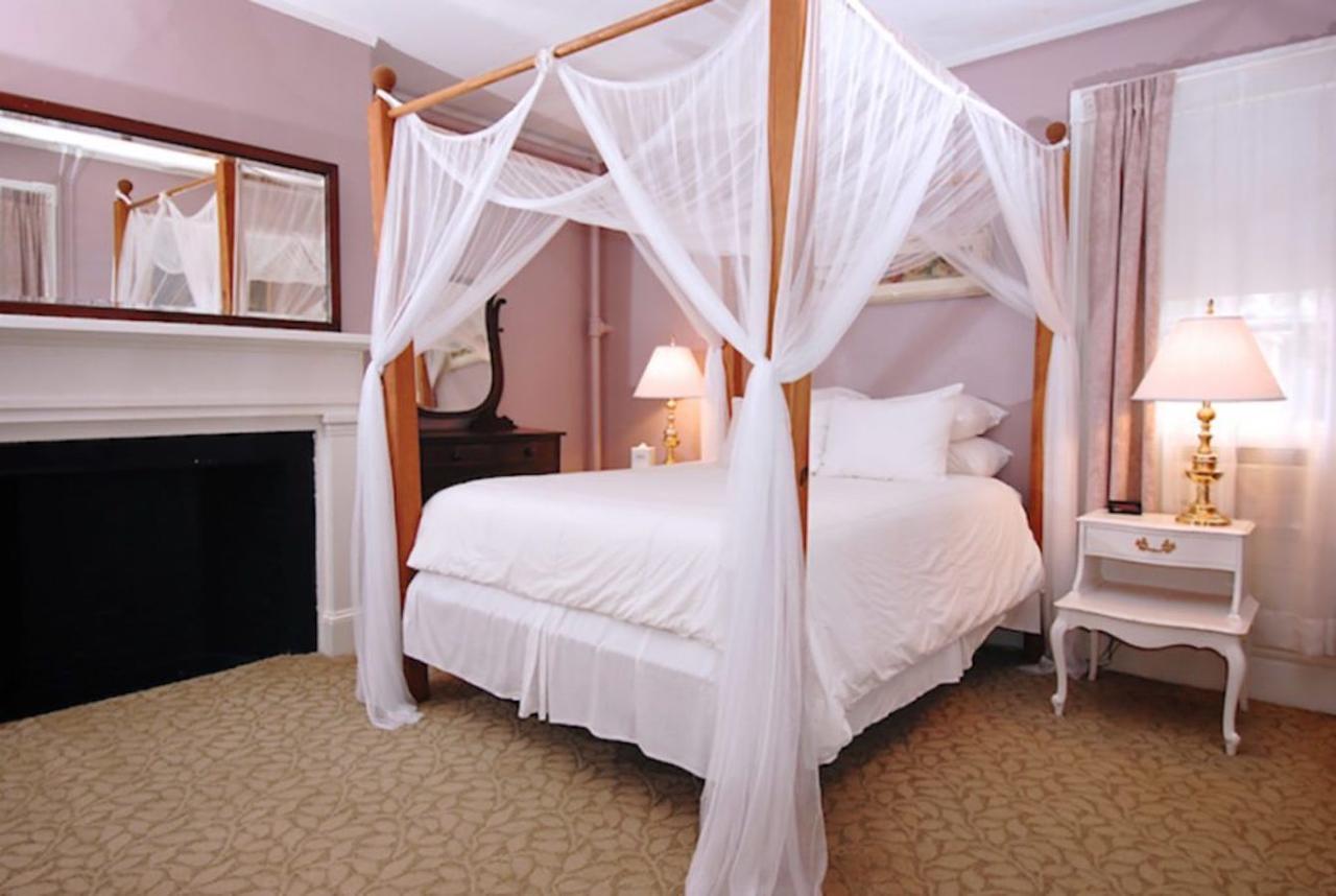 Yankee Peddler Inn 3*