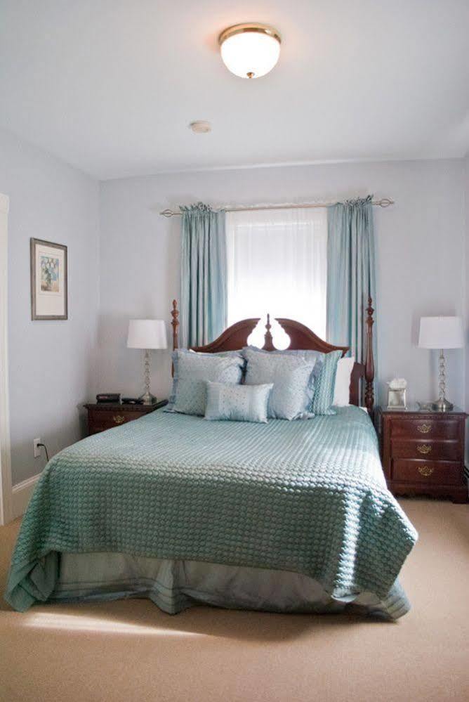 Bed & Breakfast Paws On Pelham (adults Only) 3*