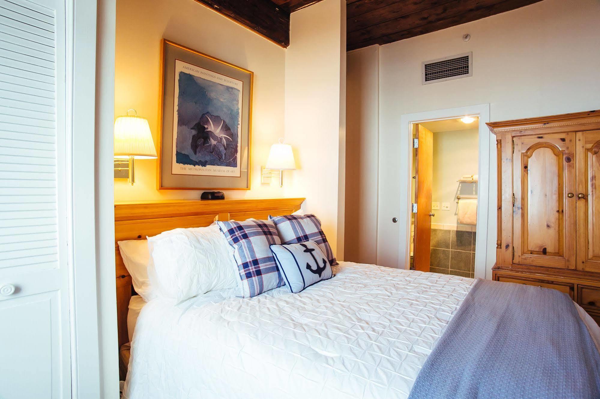 Hotel Bay Club And Newport