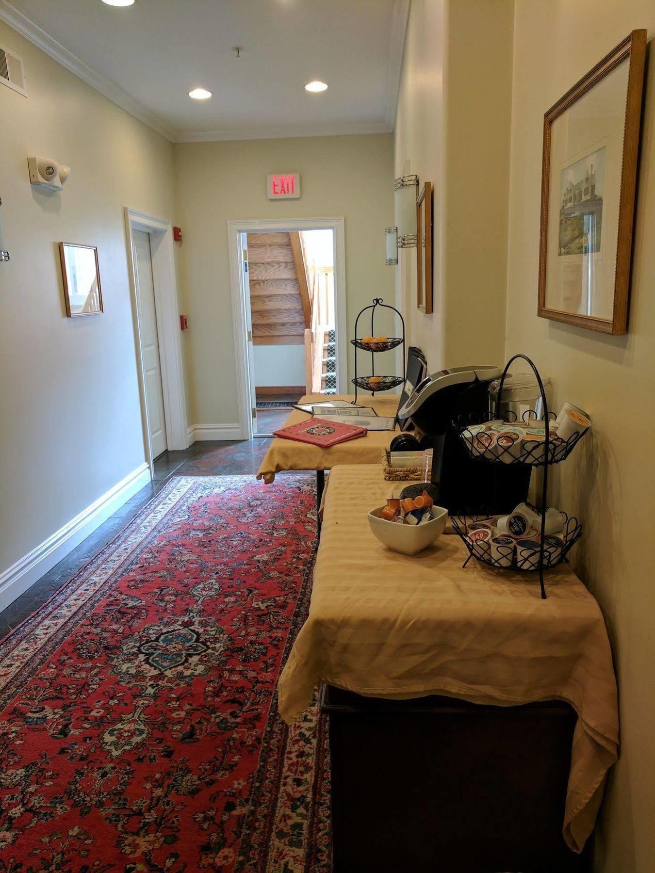 Pelham Court Aparthotel 3*