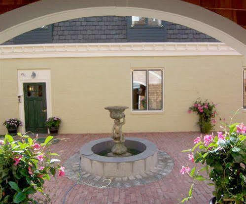 Pelham Court Aparthotel