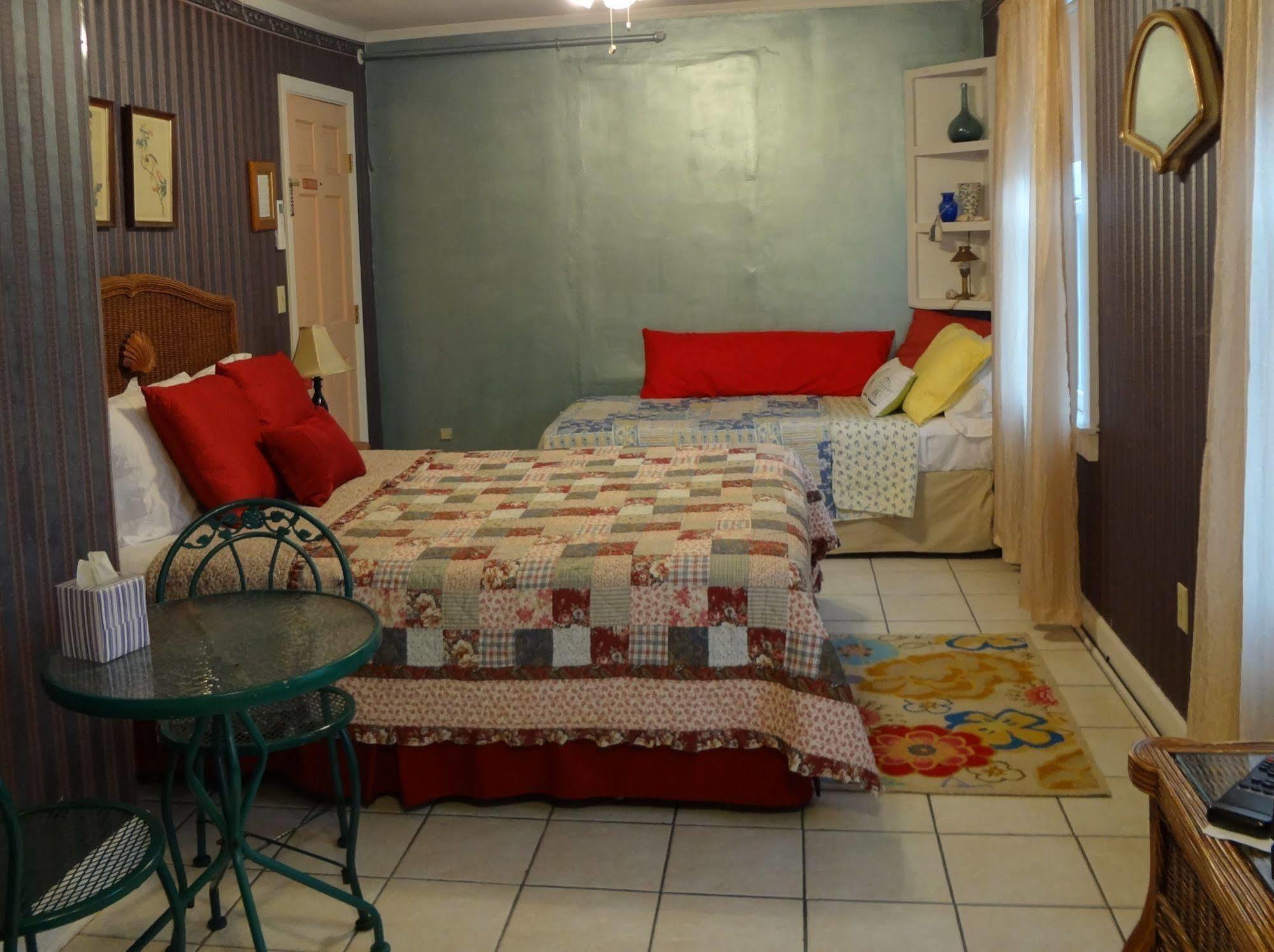 Bed & Breakfast The Henry Collins Newport