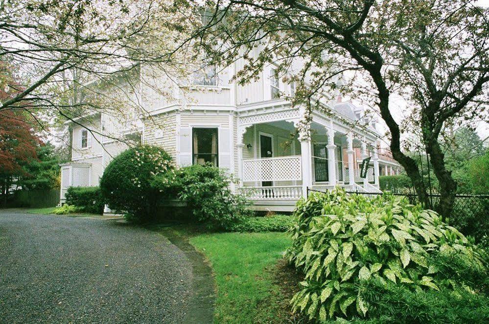 Architects George Champlin Mason
