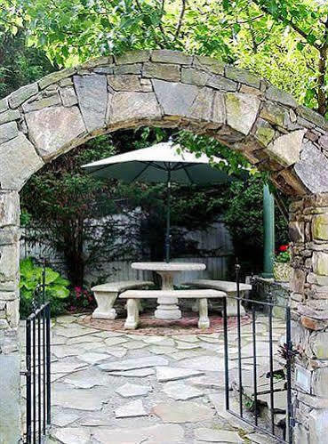 Bed & Breakfast Town & Tide Newport
