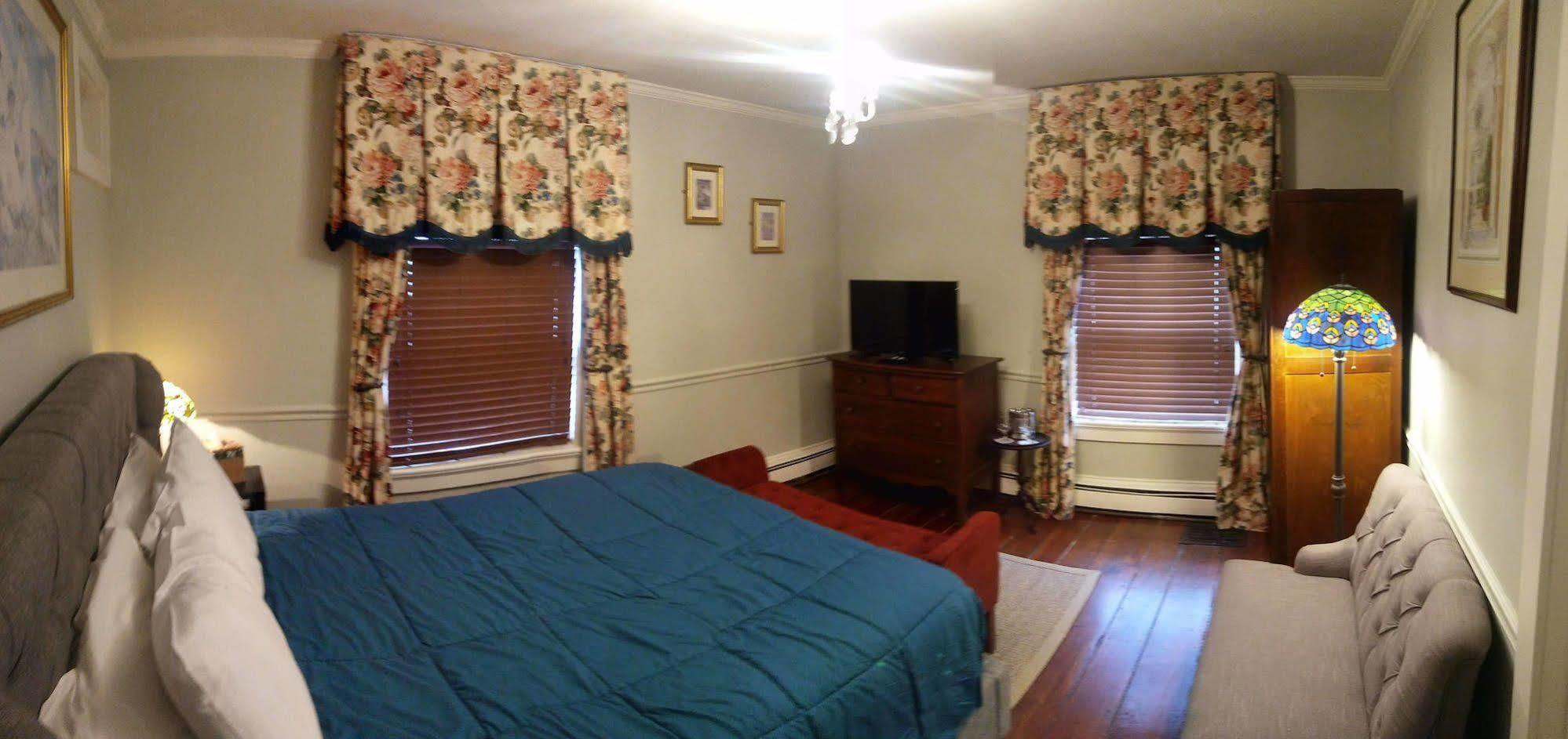 Bed & Breakfast On Bellevue (adults Only) Newport
