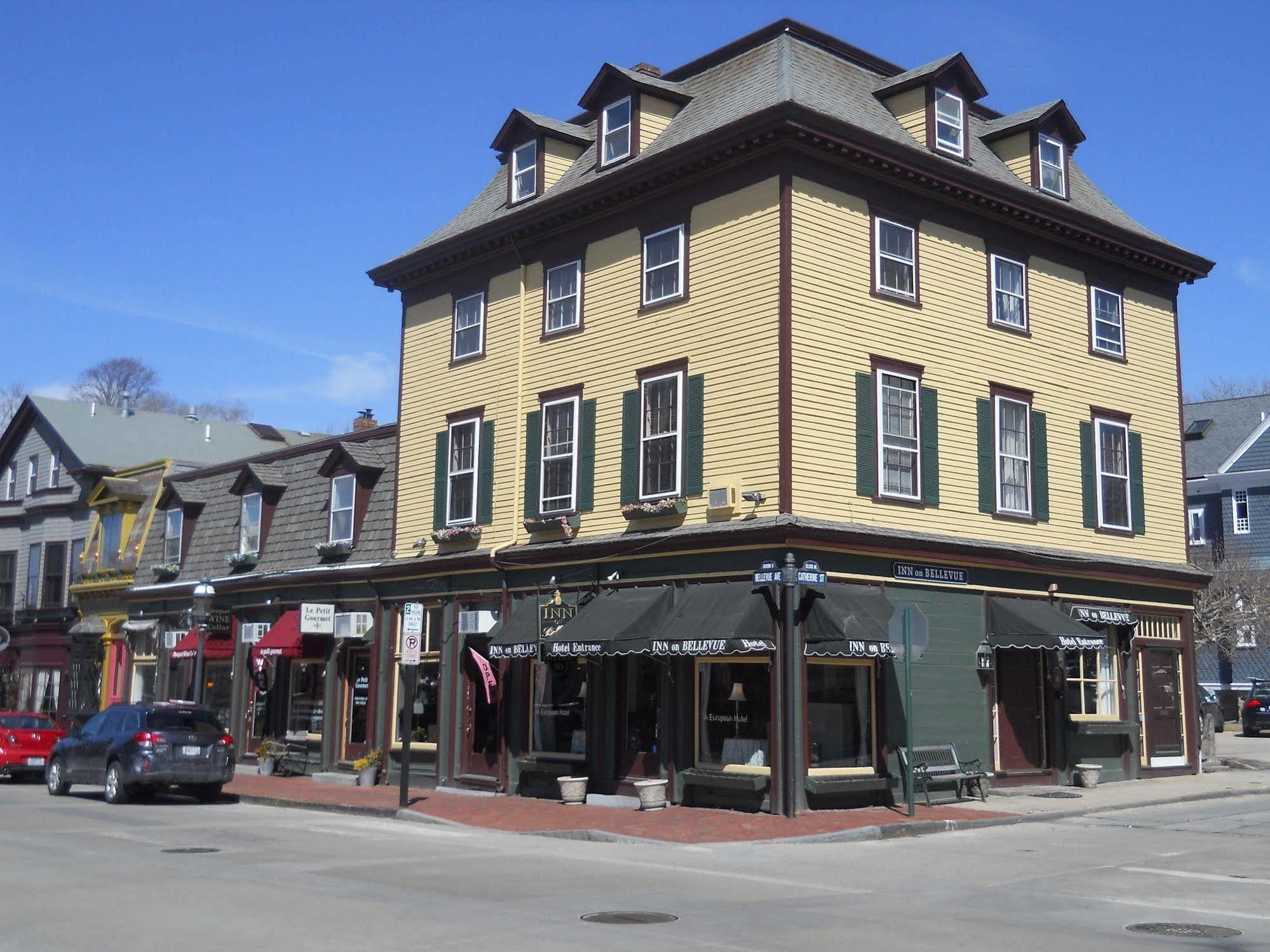Bed & Breakfast On Bellevue (adults Only)
