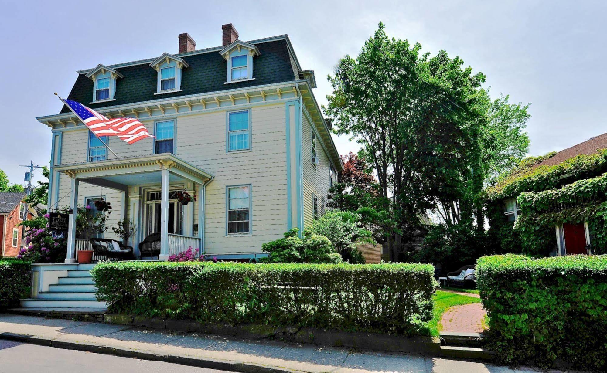 Yankee Peddler Inn 3*
