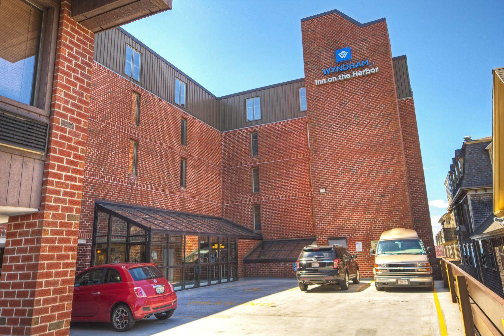 Club Wyndham On The Harbor 4*