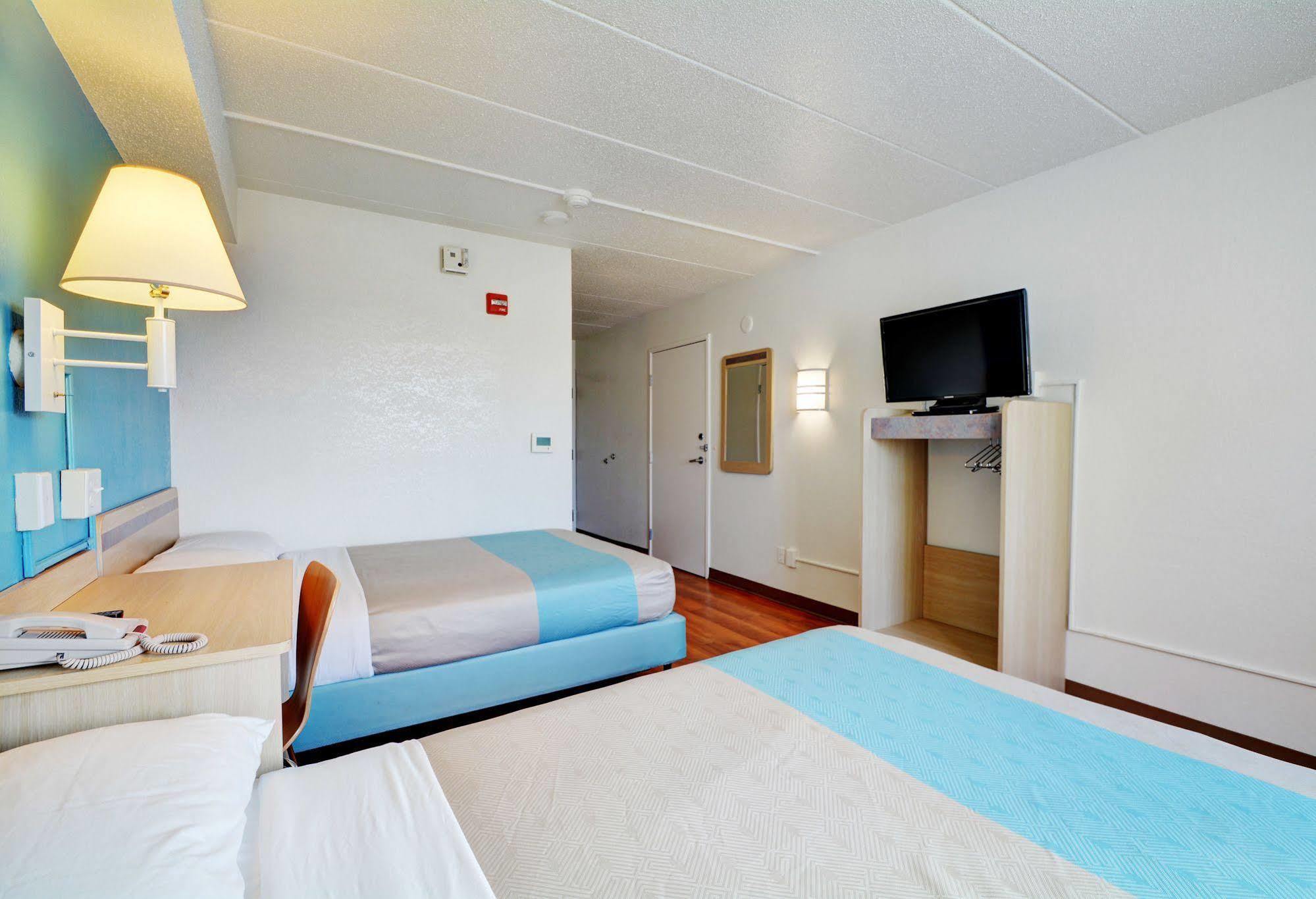 6-newport, Ri Hotel