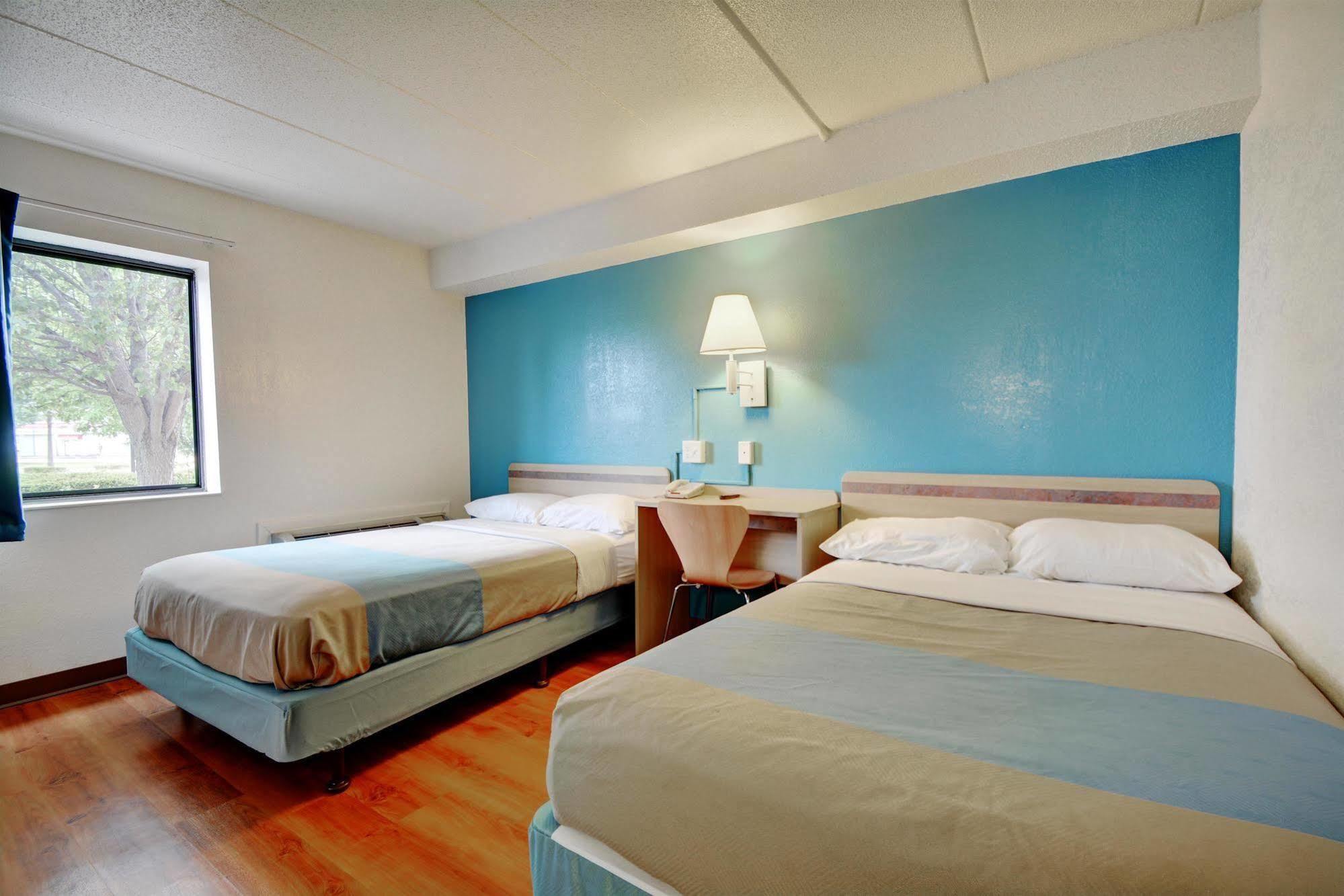 6-newport, Ri Hotel 2*