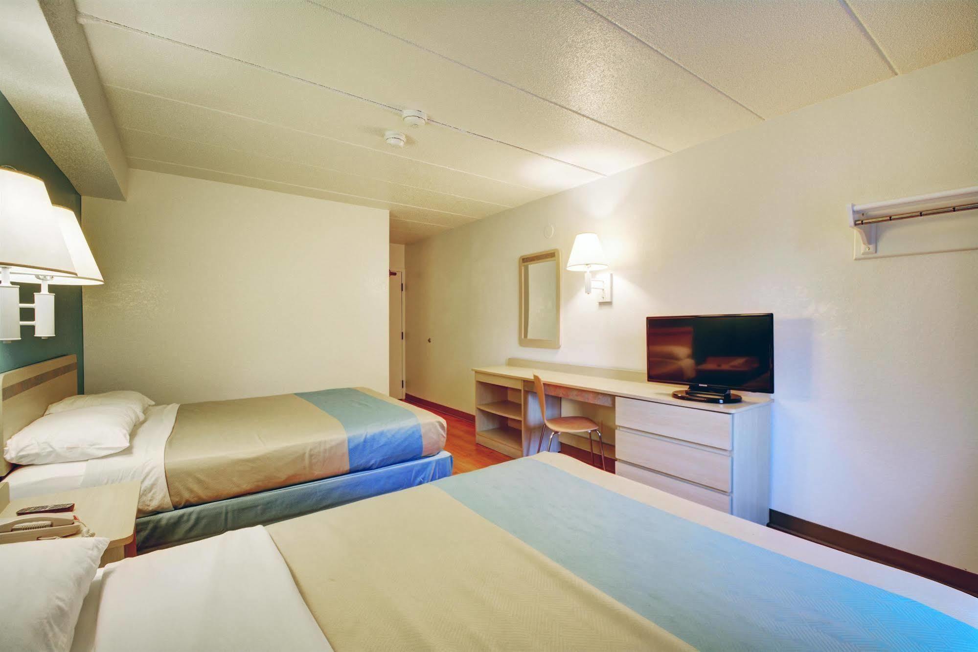 6-newport, Ri Hotel 2*