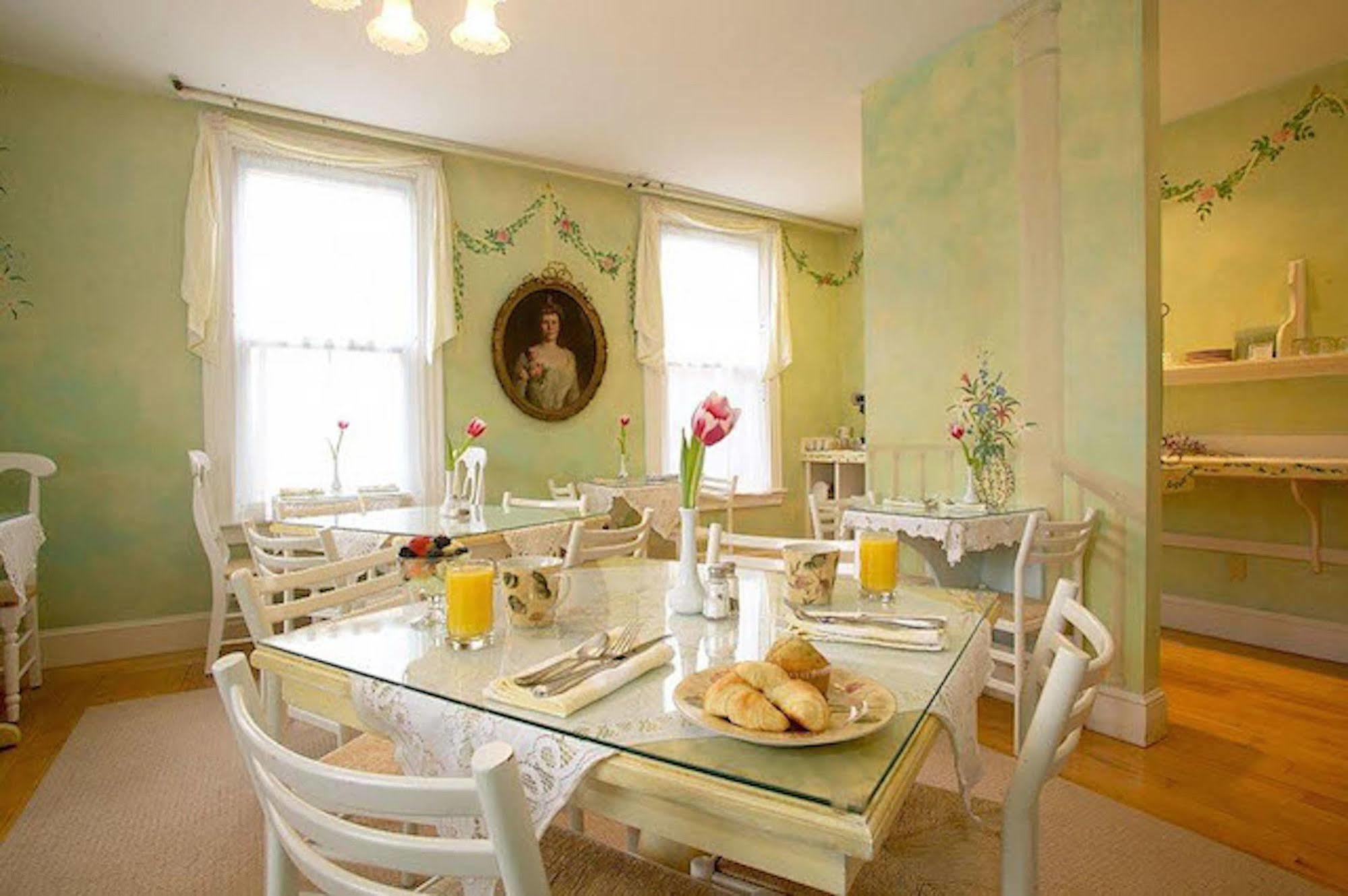 Admiral Fitzroy Bed & Breakfast