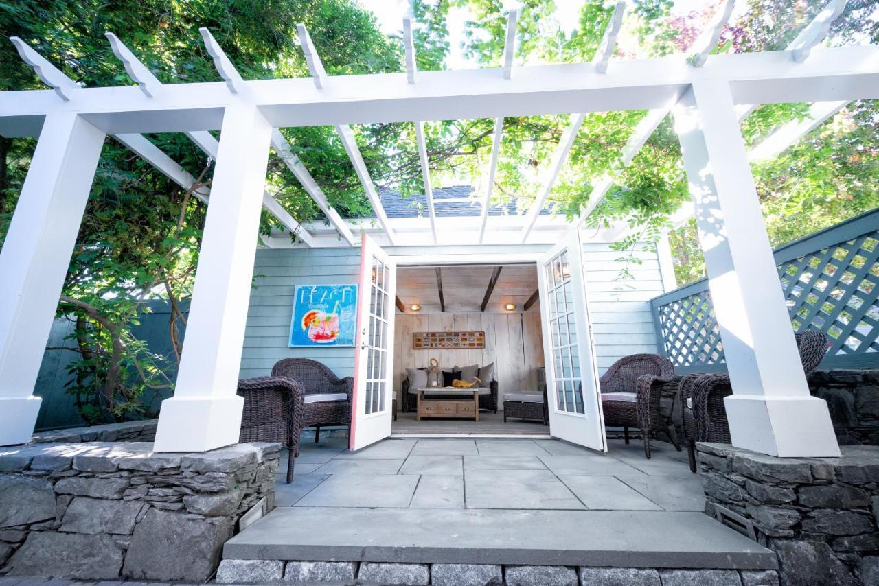 Town & Tide Bed & Breakfast Newport