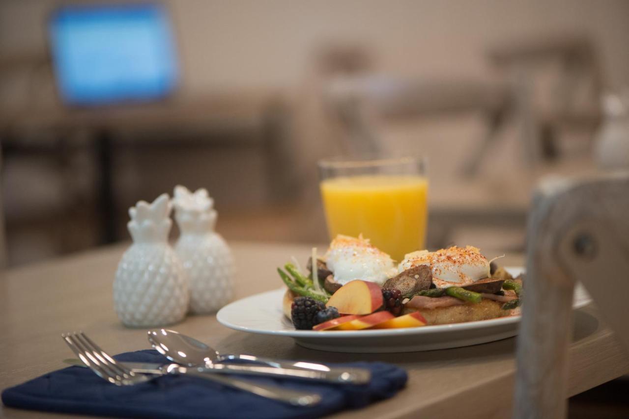 Town & Tide Bed & Breakfast 4*