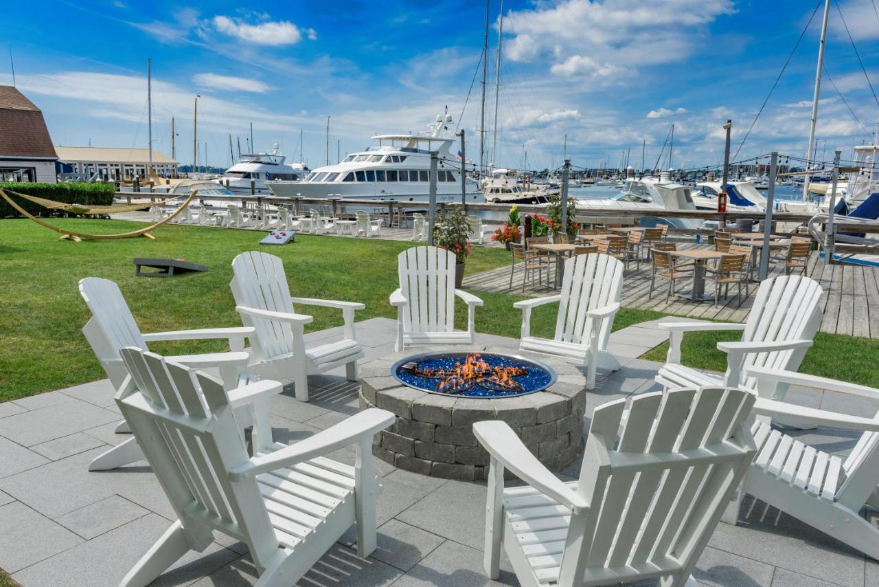 Hotel The Harbor & Marina