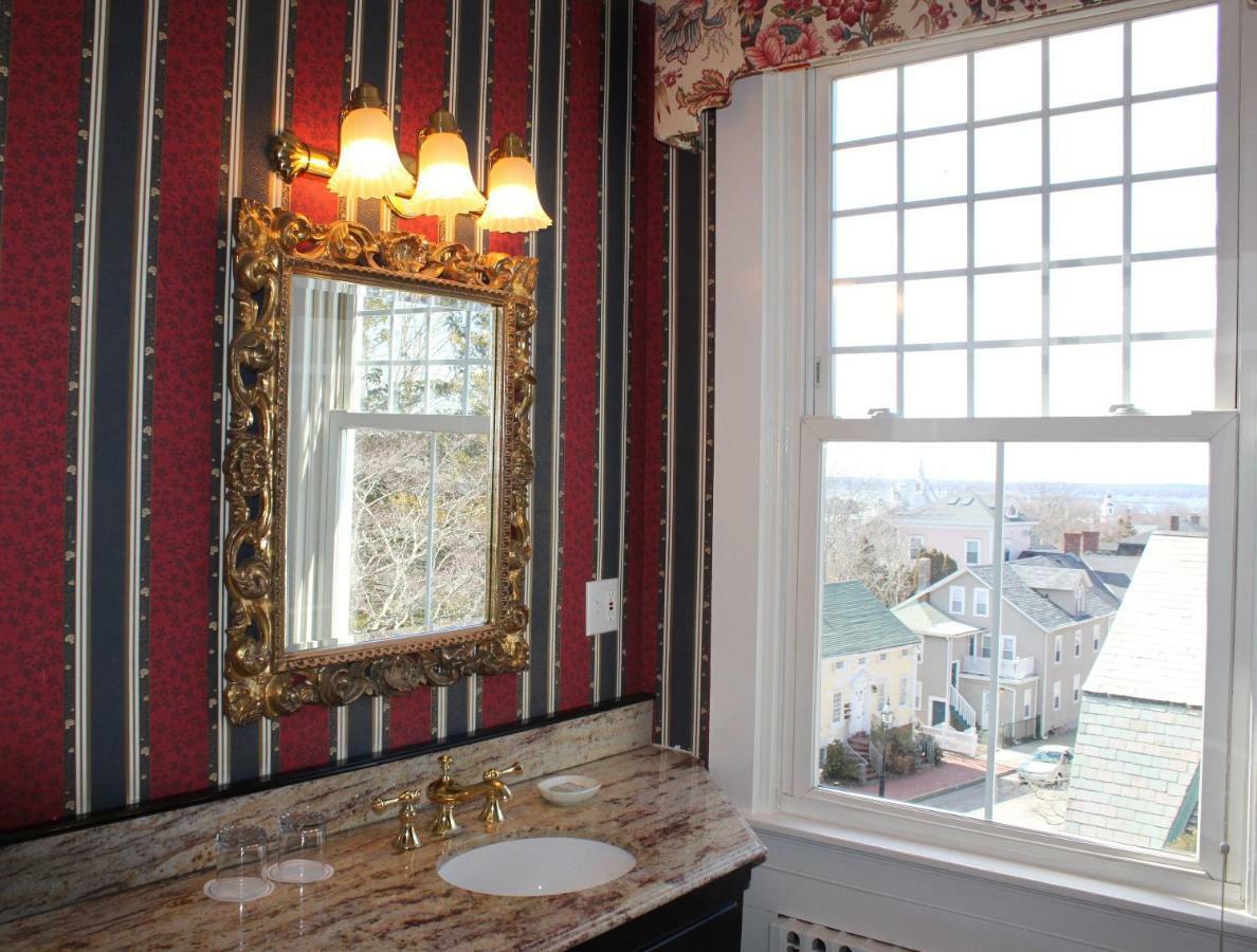 La Farge Perry House Bed & Breakfast 3*