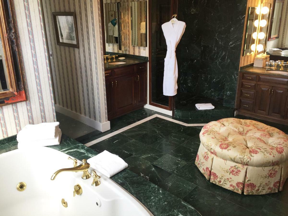La Farge Perry House Bed & Breakfast Newport