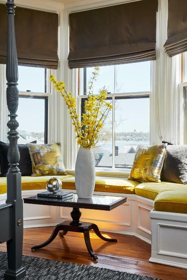 The Cliffside Hotel 3*