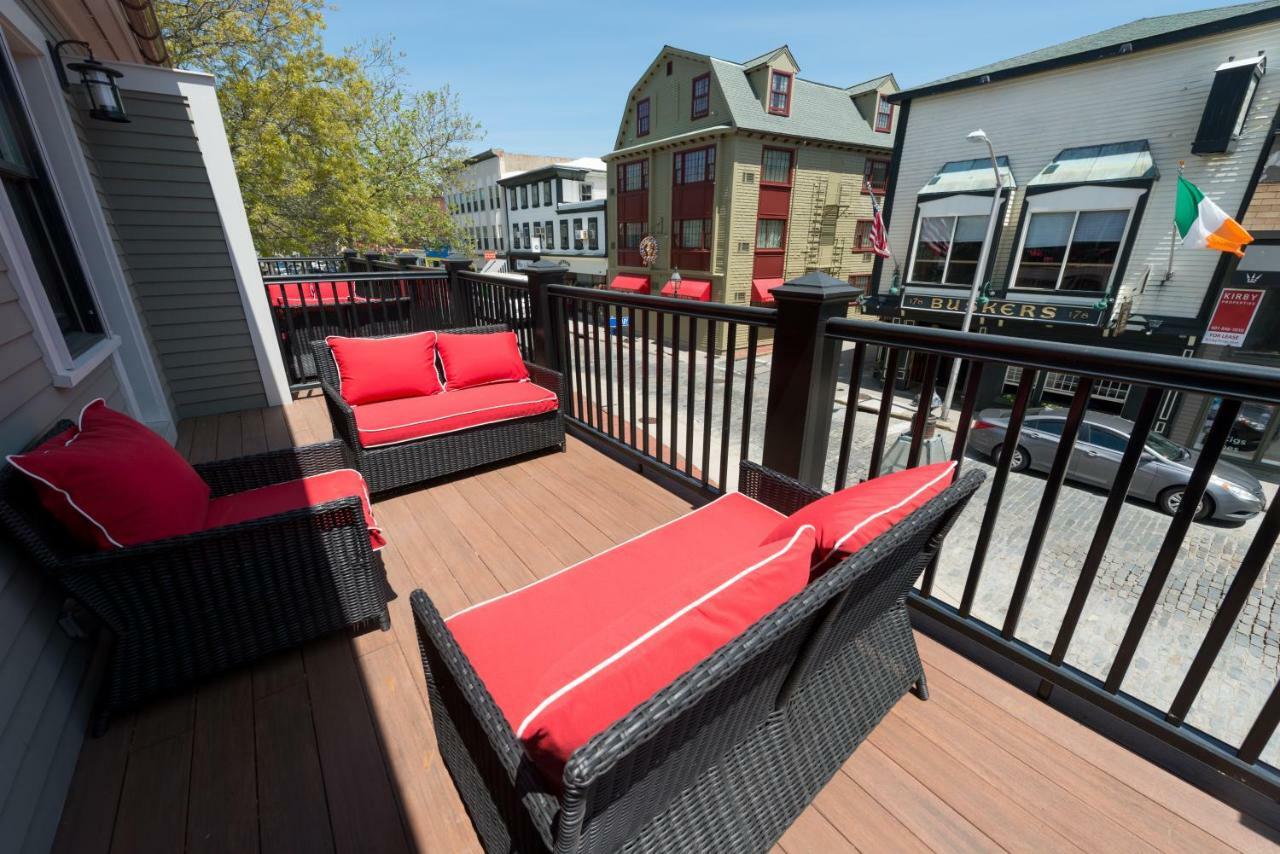 The Lofts - Brick Market Place Apartment *