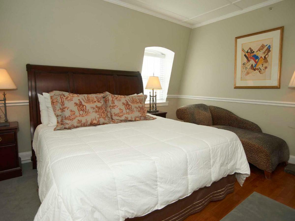 Bellevue Manor Bed & Breakfast Newport