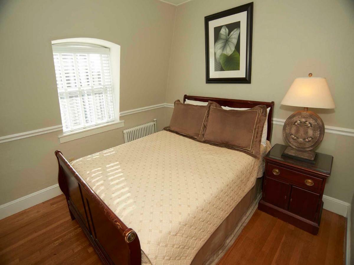 Bellevue Manor Bed & Breakfast