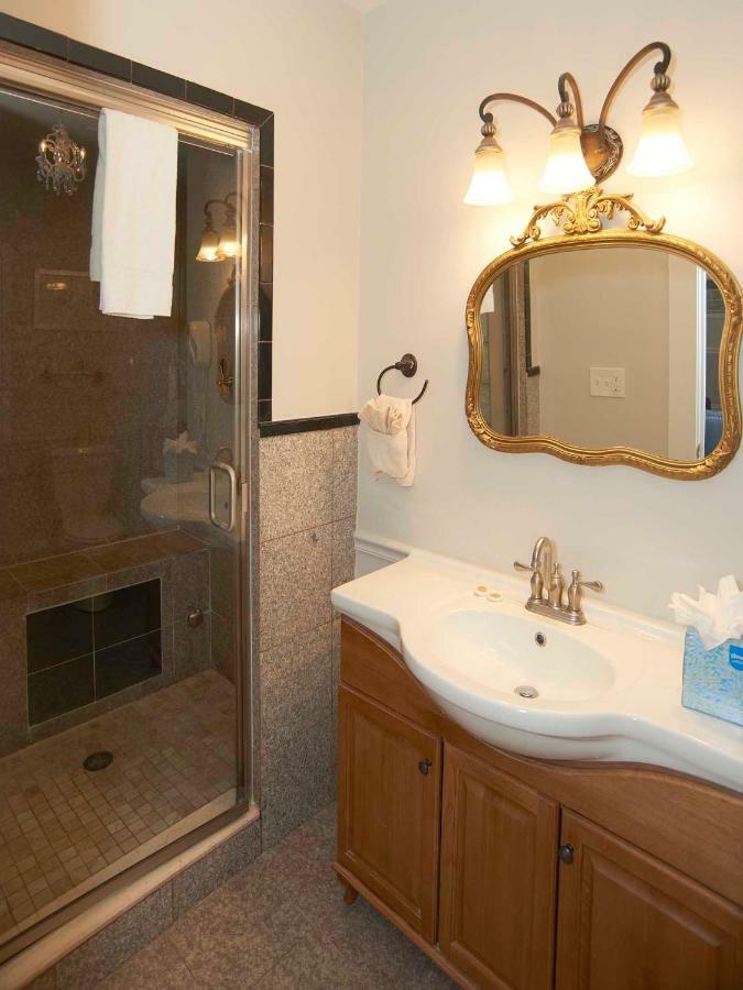 Bellevue Manor 3* Newport