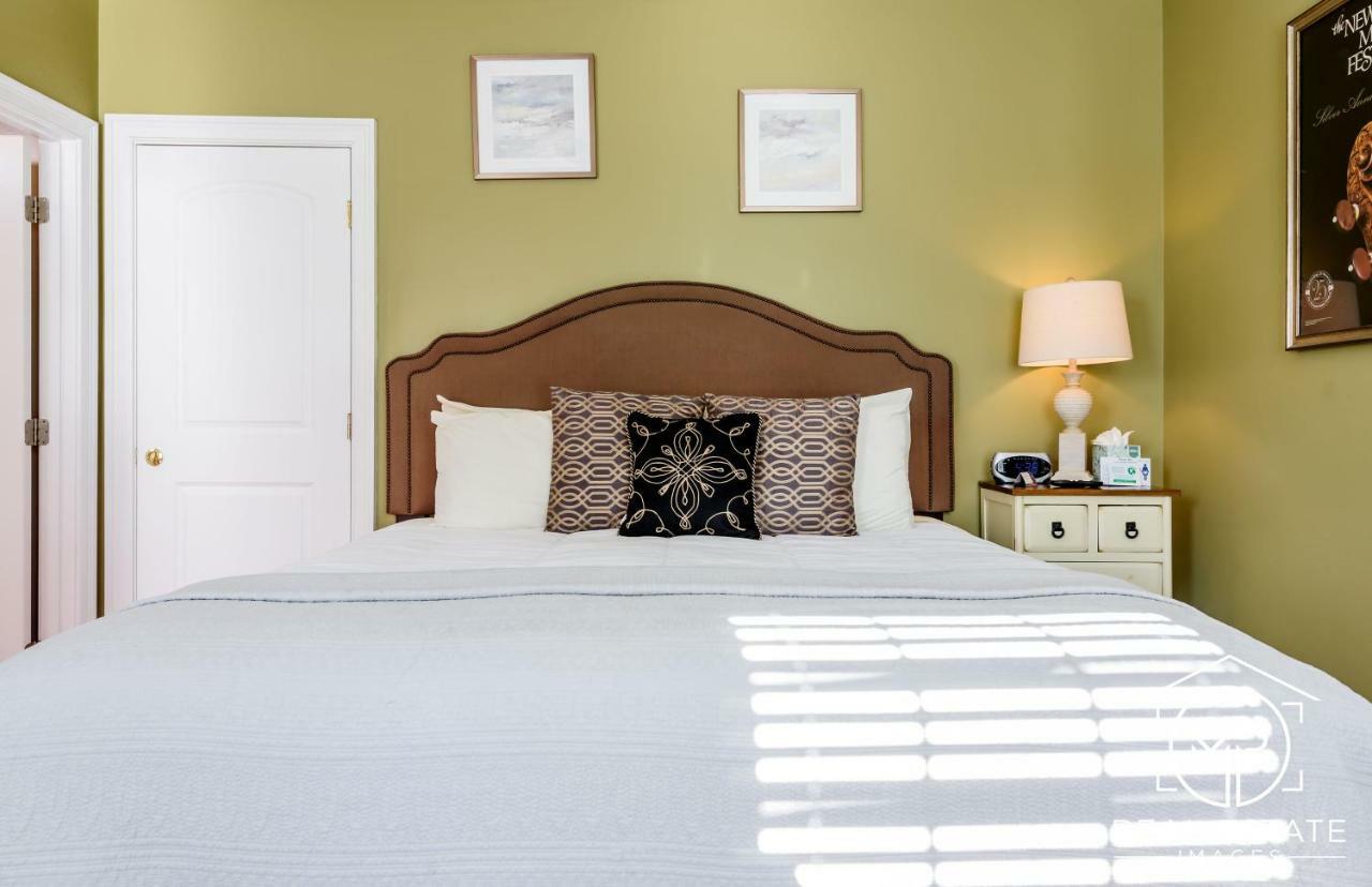 Bouchard Restaurant & Inn Newport