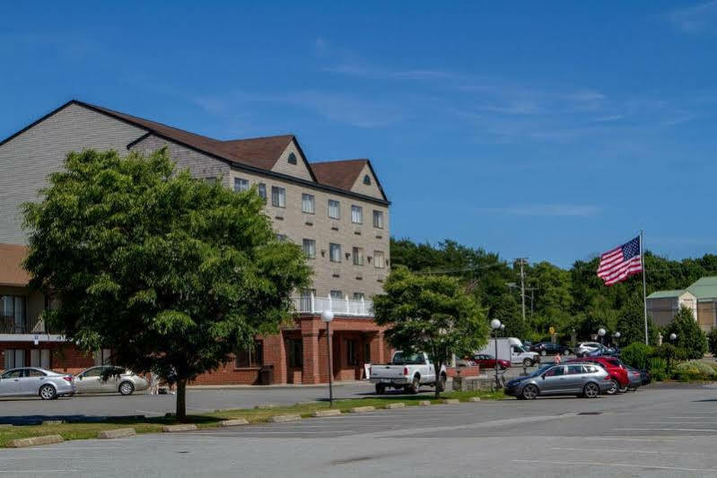 Mainstay And Conference Center