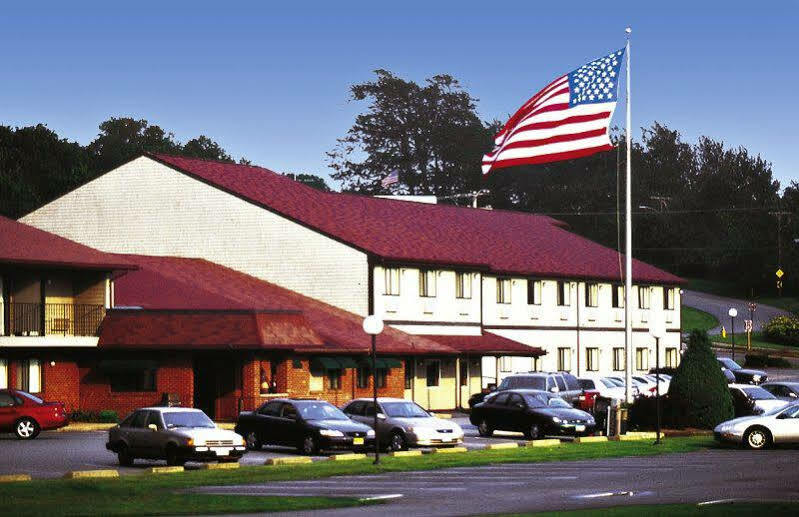 Mainstay And Conference Center Hotel