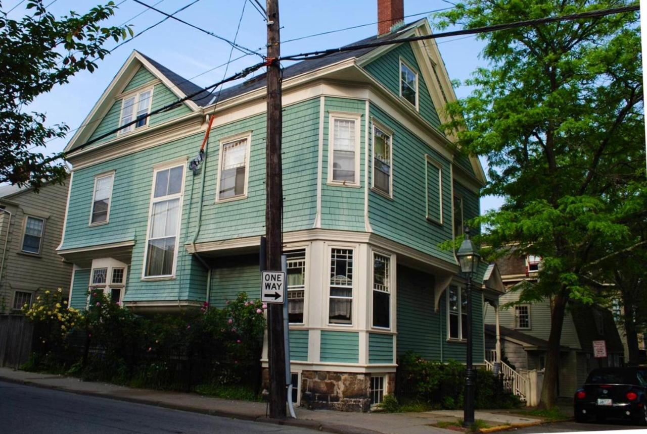 Bed & Breakfast Austin House Newport