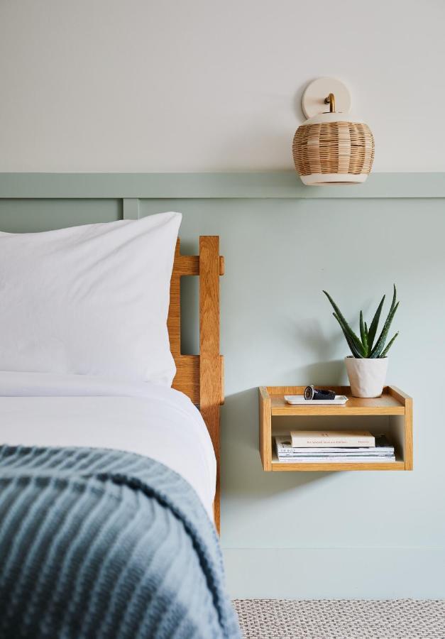 Wayfinder Hotel Newport