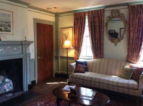 Bed & Breakfast Samuel Durfee House 3*
