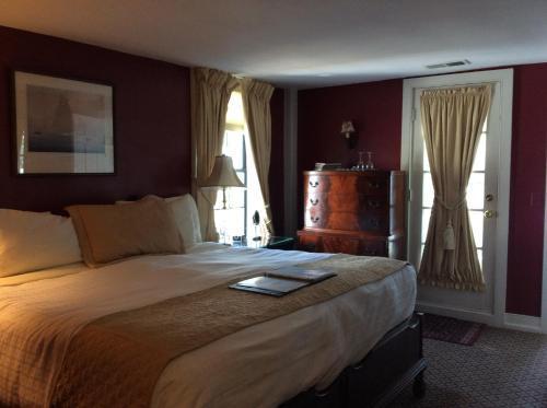 Bed & Breakfast Samuel Durfee House