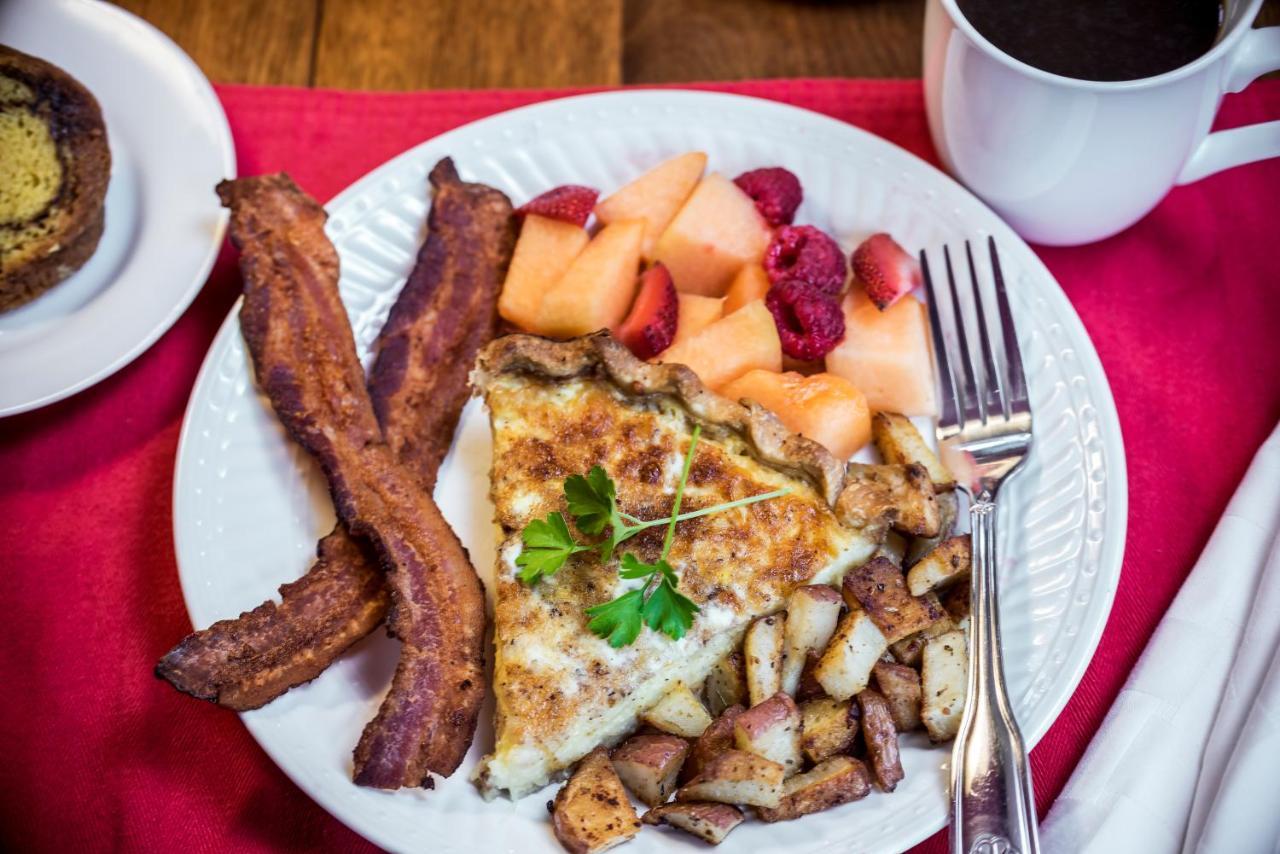 Samuel Durfee House Bed & Breakfast 3*