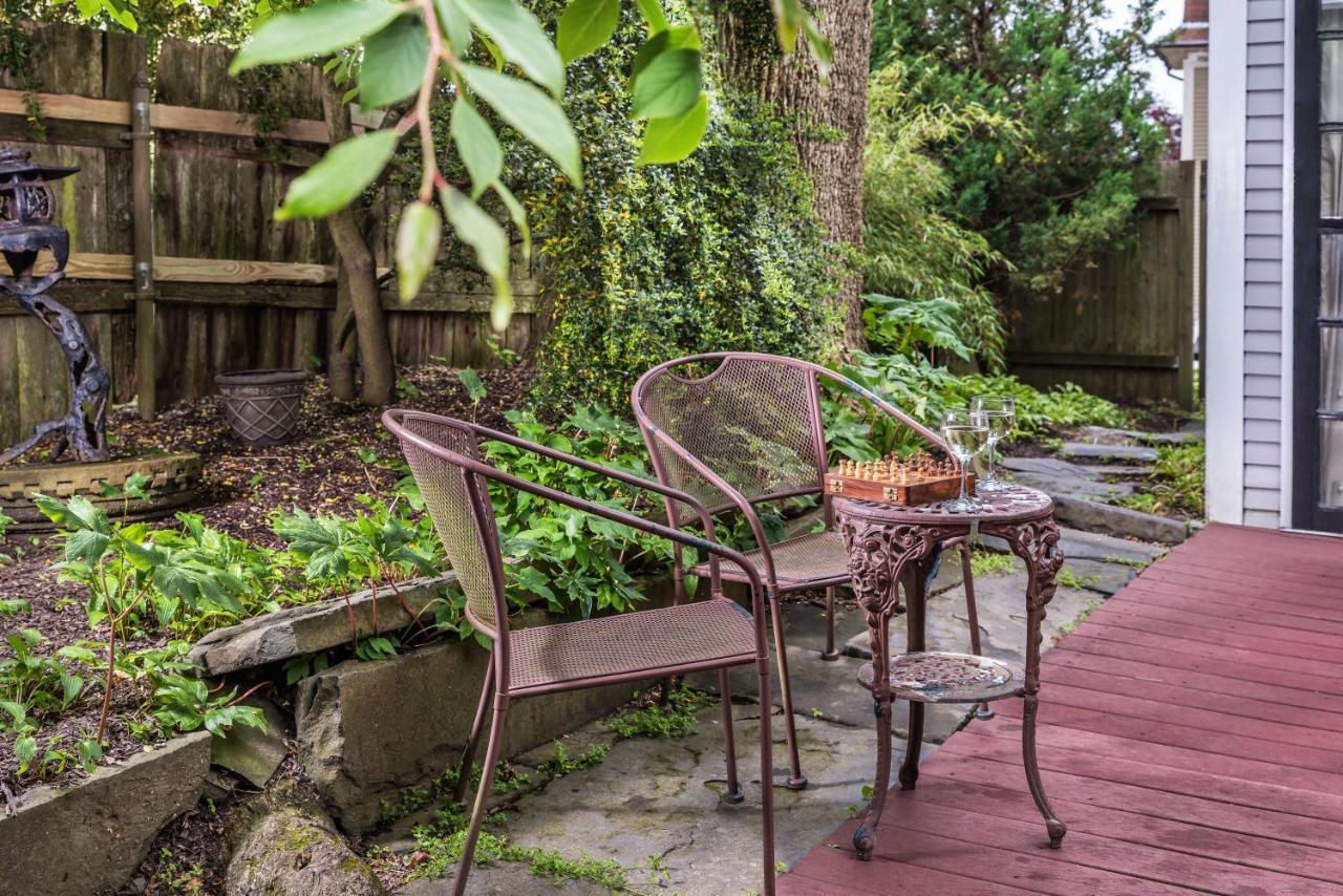 Samuel Durfee House Bed & Breakfast Newport